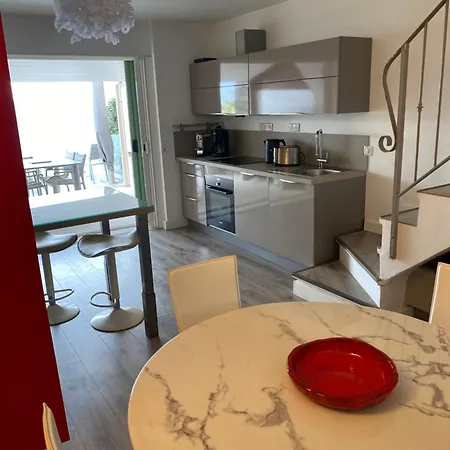 Belle Vue Piscine Parking A Pied * Porto-Vecchio (Corsica)