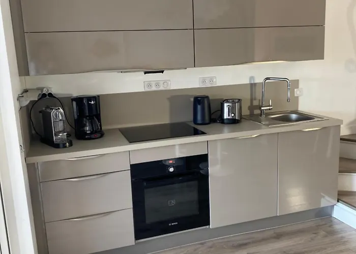 Belle Vue Piscine Parking A Pied * Порто-Веккьо