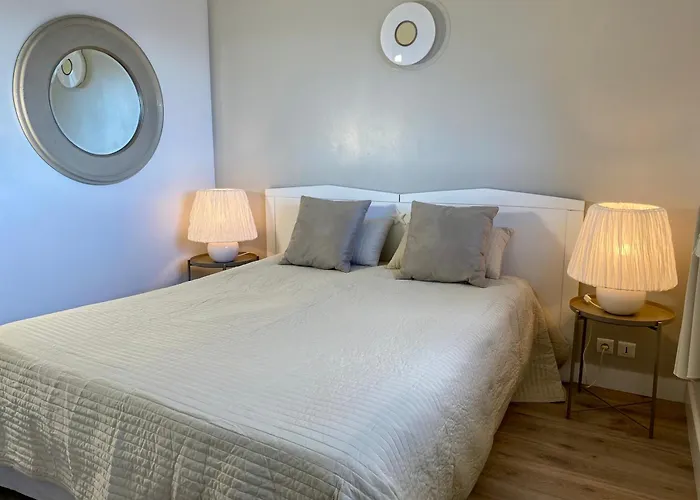 Belle Vue Piscine Parking A Pied * Порто-Веккьо